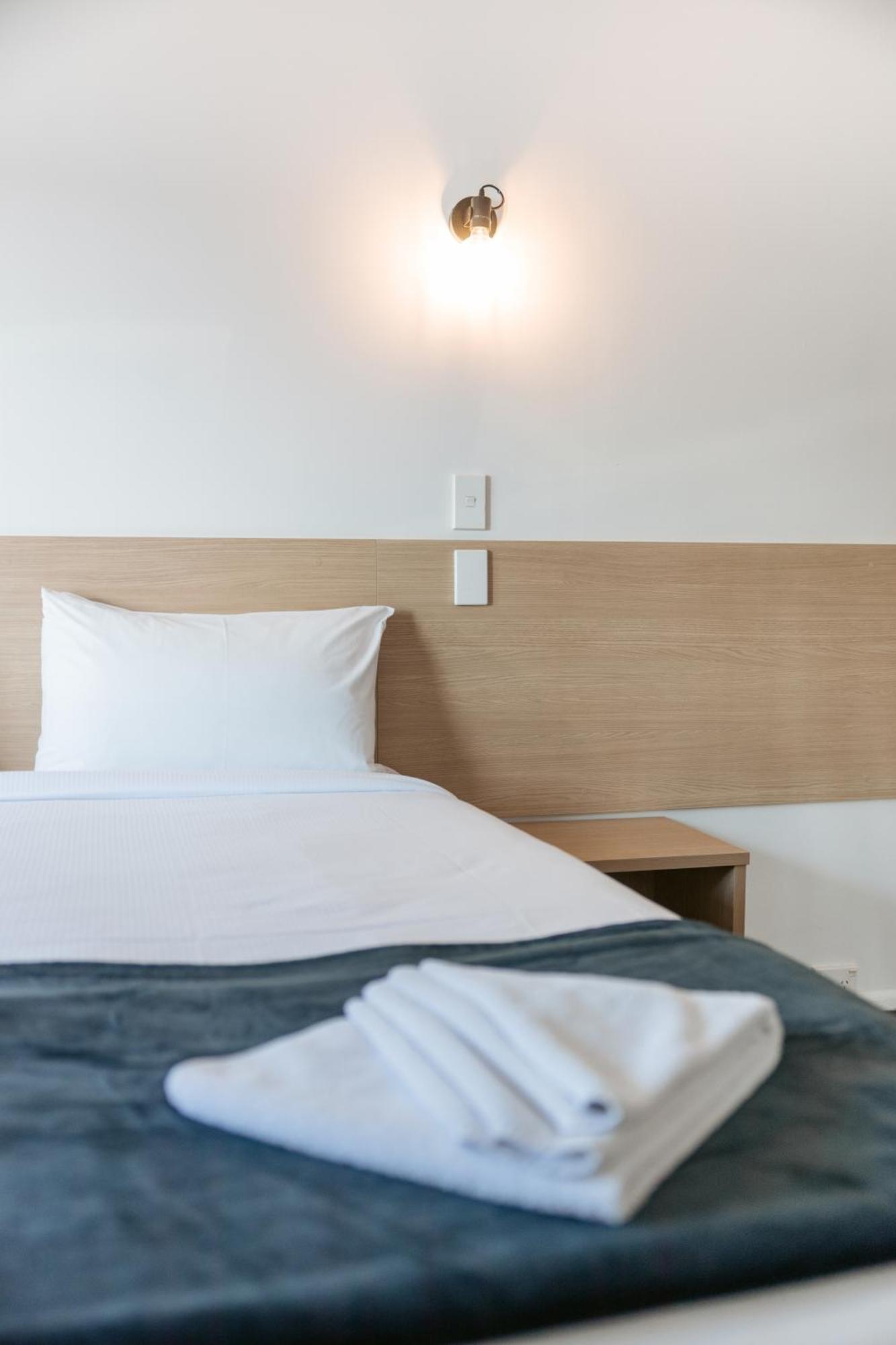 Cobblestone Court Motel - Wenzel Motels Tauranga Buitenkant foto